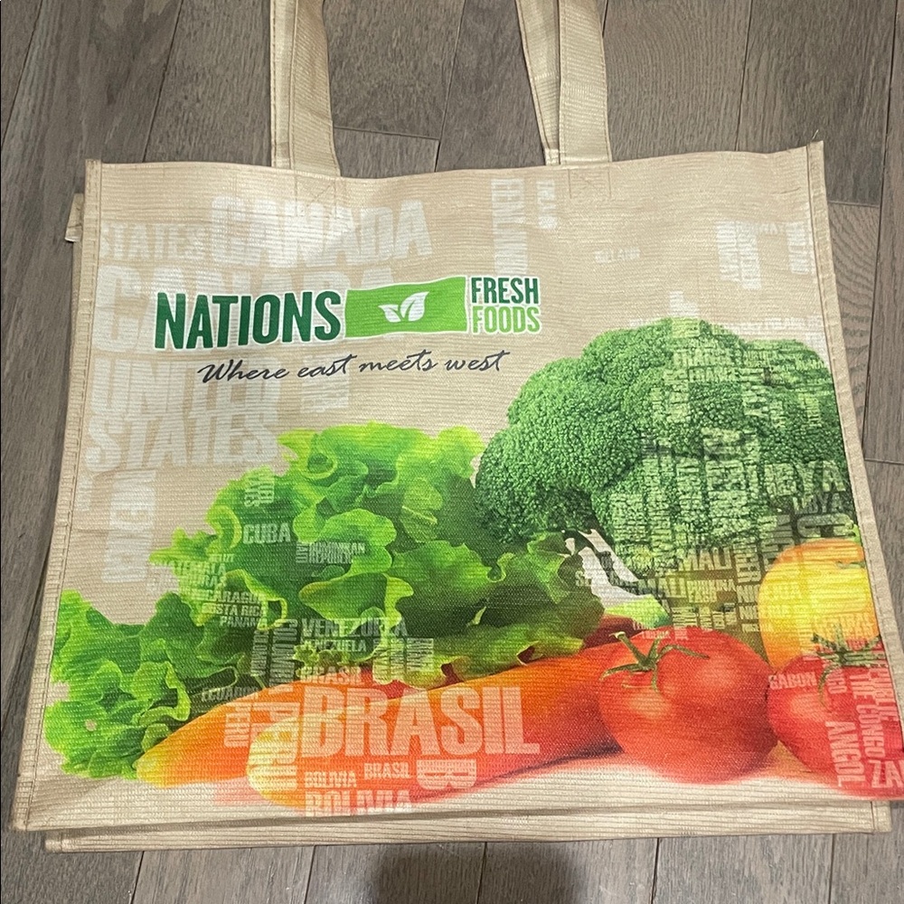 FREE WITH PURCHASE Beige Tote Bag with Vegetable Print